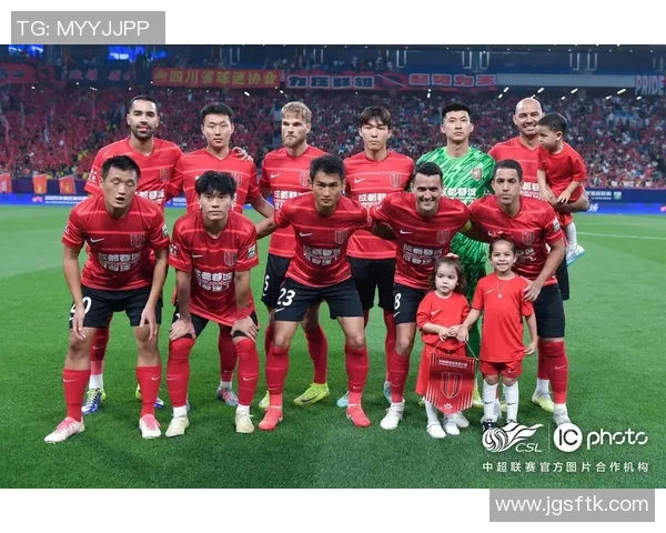成都足球队在足球比赛经验排名中创下历史新高引发广泛关注与讨论